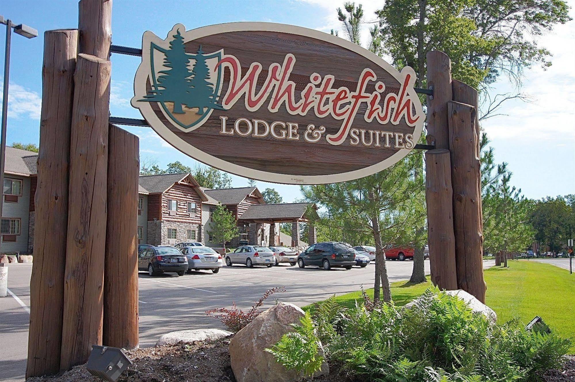 Whitefish Lodge And Suites Cross Lake Buitenkant foto